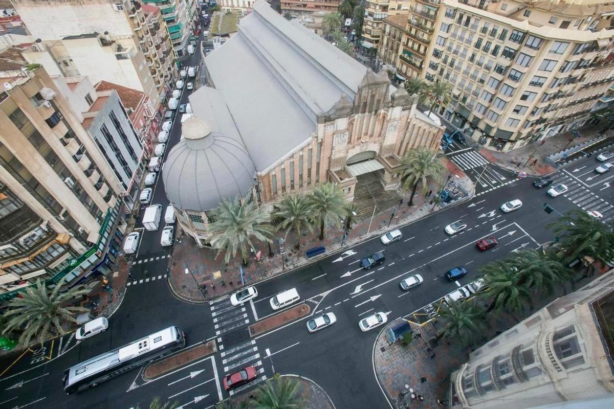 Gran Atico Con Terraza En El Centro De Alicante Exterior photo